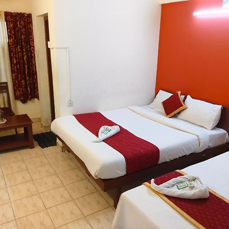 Hotel Gamas Inn Thiruvananthapuram Bagian luar foto
