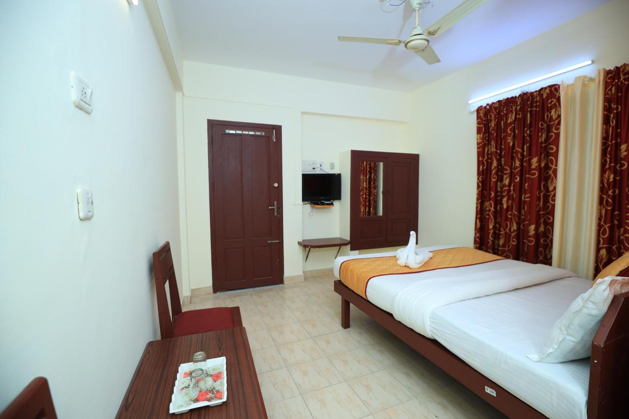 Hotel Gamas Inn Thiruvananthapuram Bagian luar foto