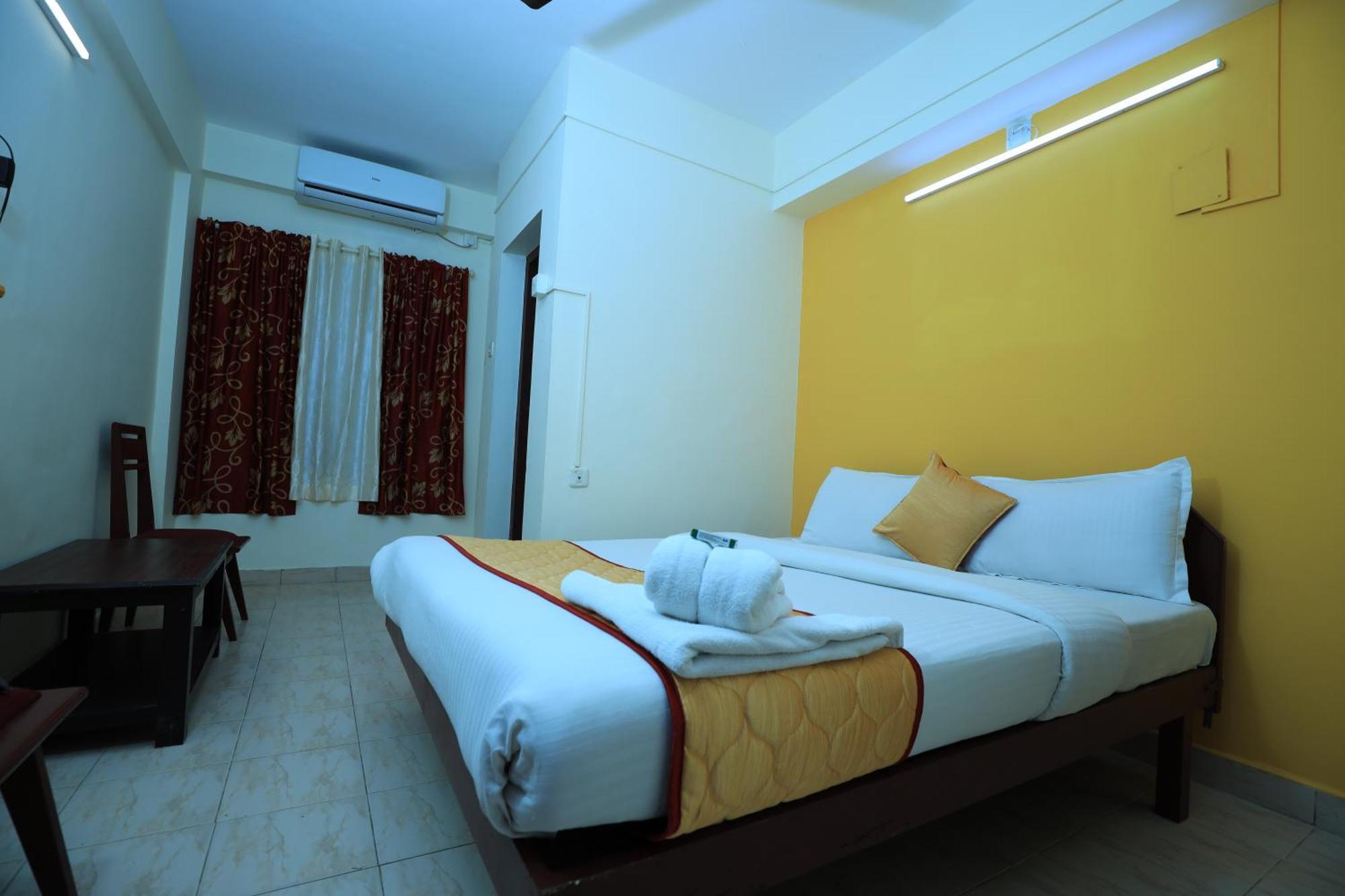 Hotel Gamas Inn Thiruvananthapuram Bagian luar foto