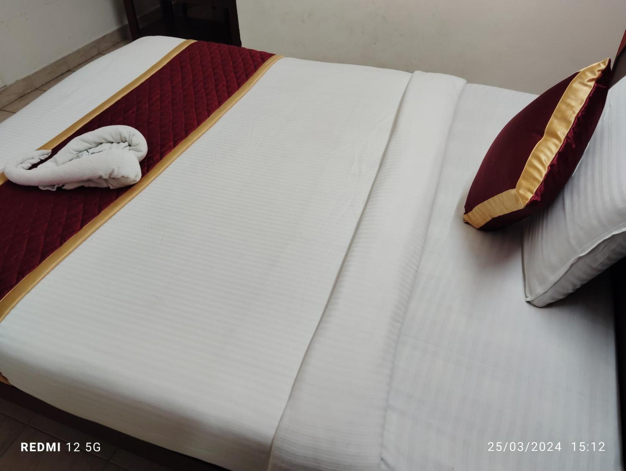 Hotel Gamas Inn Thiruvananthapuram Bagian luar foto