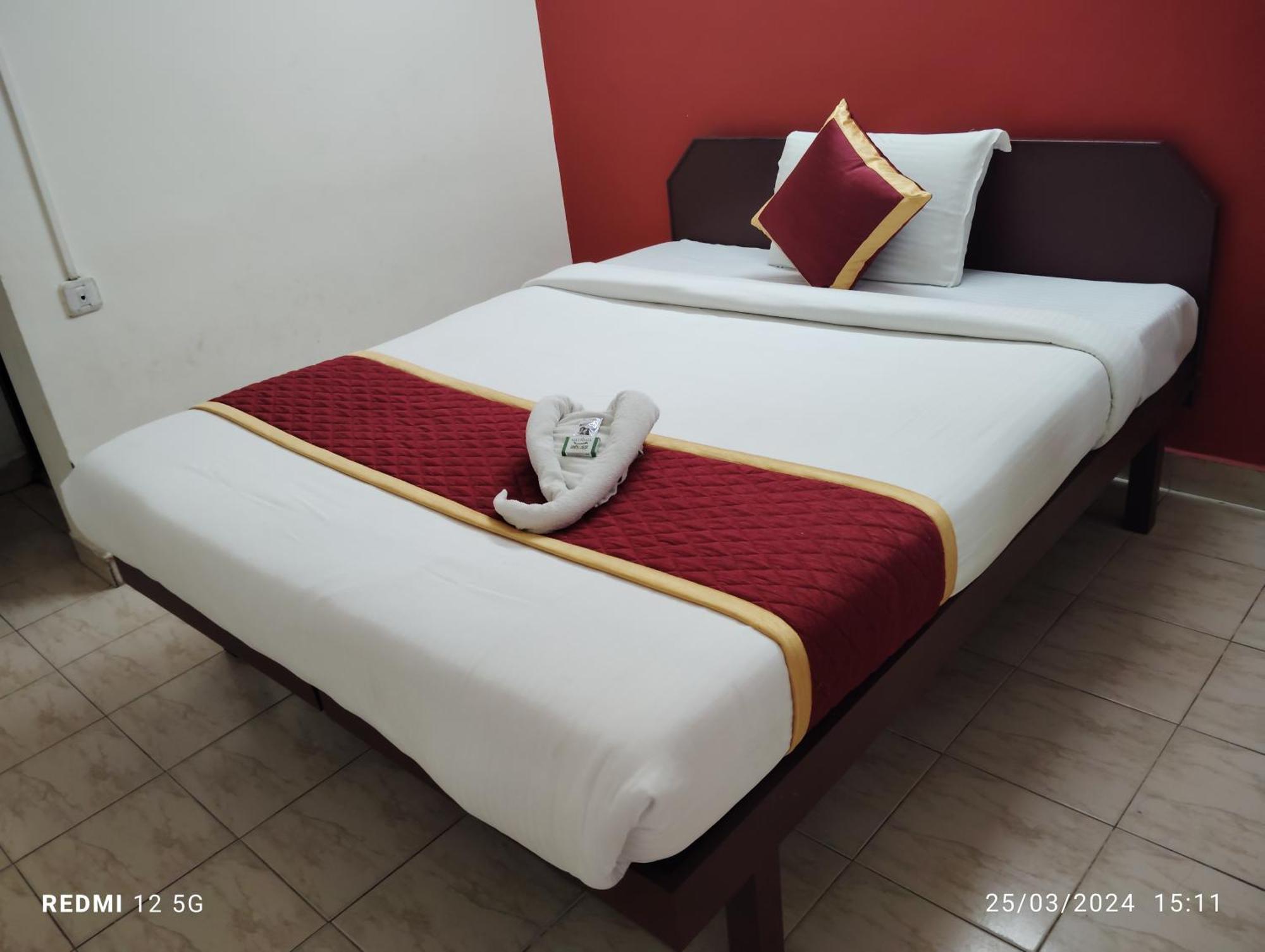 Hotel Gamas Inn Thiruvananthapuram Bagian luar foto